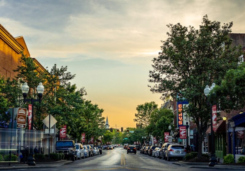 Care Services in St. Thomas, Ontario: Local Home Care and Support Guide